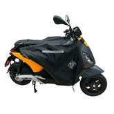 Coprigambe Termoscud R231X, un coprigambe nero resistente e idrorepellente. Da Tucano Urbano.